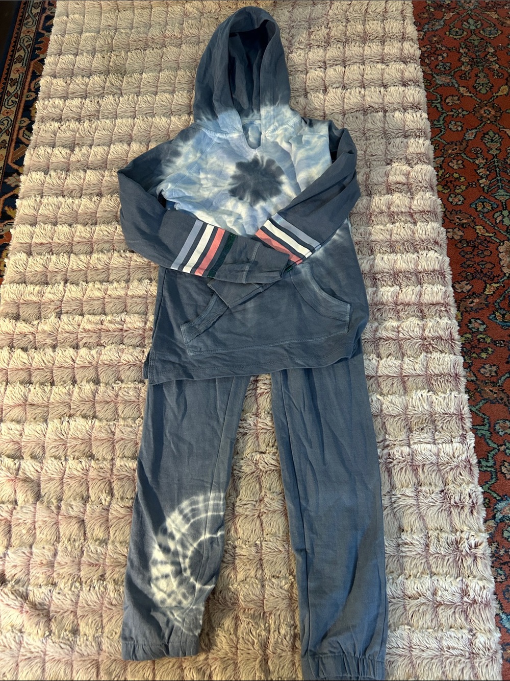 Sweet butterfly Kids Blue Tie-Dye Hoodie & Jogger Matching Set size small